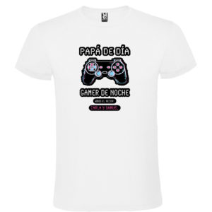 Camiseta personalizada para papá “Papá Gamer – mando negro”